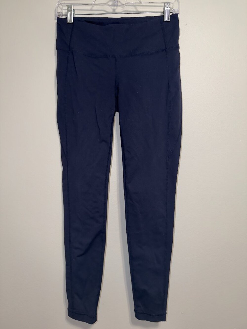 Athleta Navy Blue High Rise 7/8 Leggings Size Medium M Tight Yoga Athletic Gym - Picture 2 of 7
